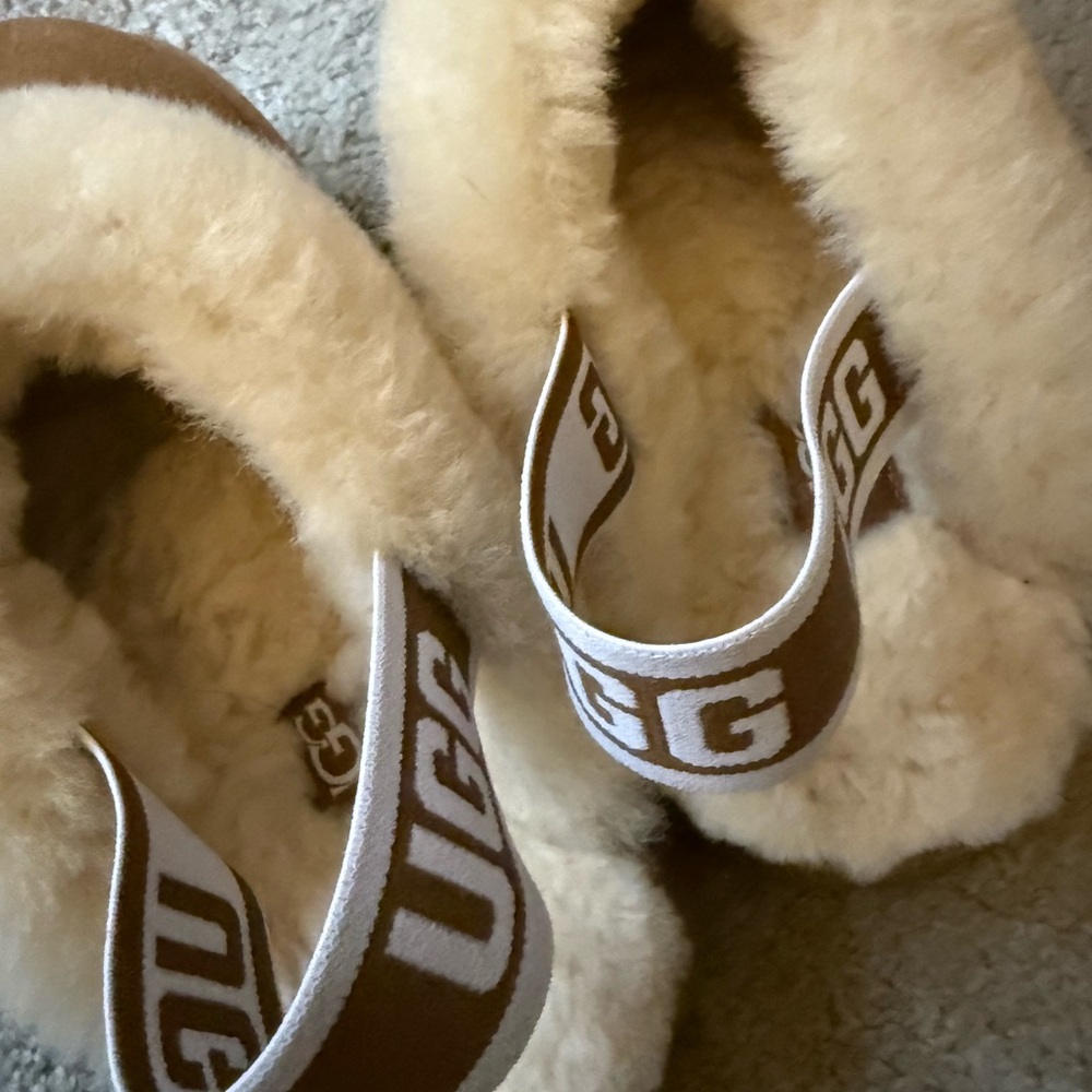 UGG Tan and Cream Shearling Mules 8 - Picture 6 of 6